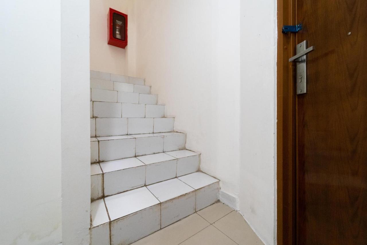 Koolkost Near Mercu Buana University Guest house 3*